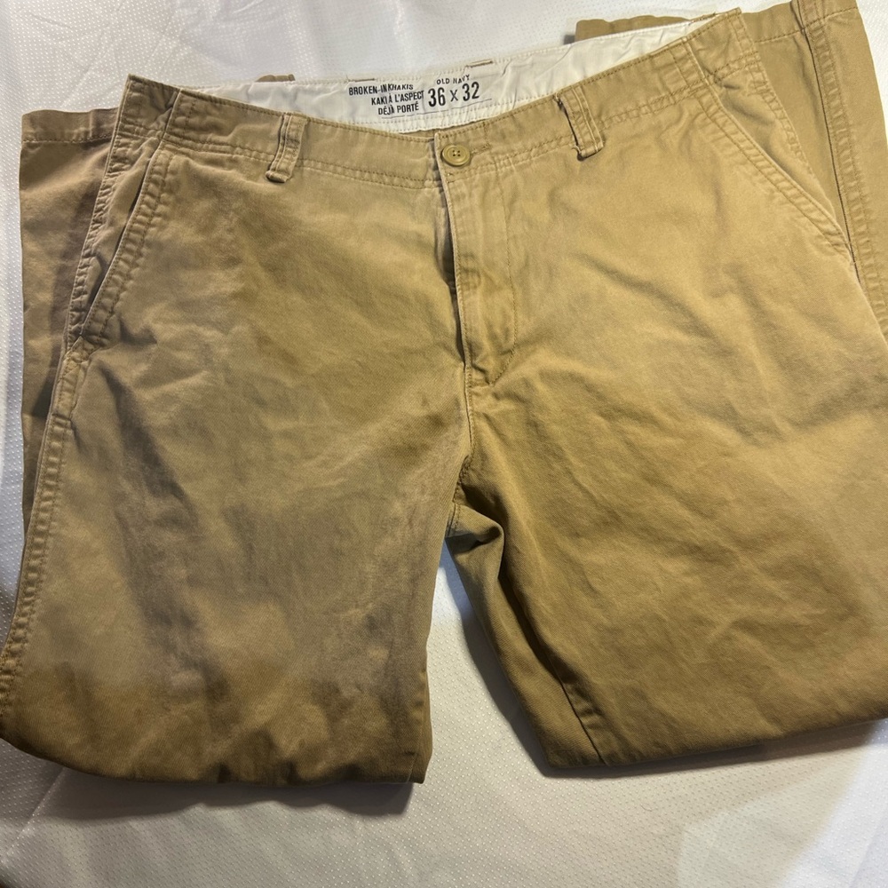 NWOT Gap Men’s Size 36 Khaki Pants